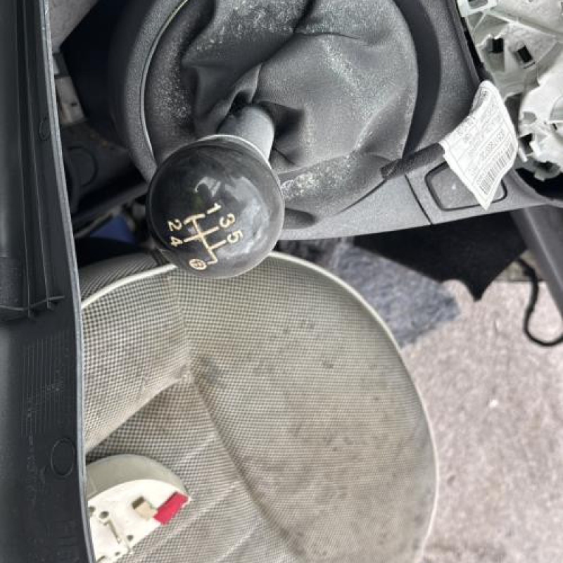 Leve vitre electrique avant gauche FIAT 500 2 Photo n°19