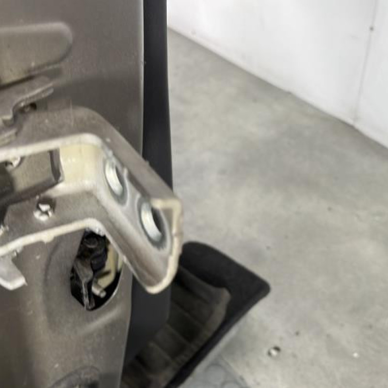 Porte avant droit PEUGEOT 208 1 Photo n°4