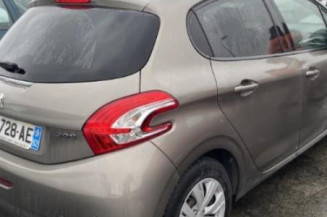 Porte avant droit PEUGEOT 208 1