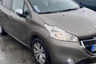 Porte avant droit PEUGEOT 208 1
