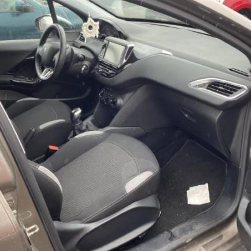 Porte avant droit PEUGEOT 208 1 Photo n°19