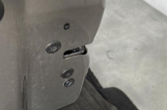 Porte avant gauche PEUGEOT 208 1