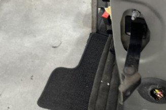 Porte avant gauche PEUGEOT 208 1