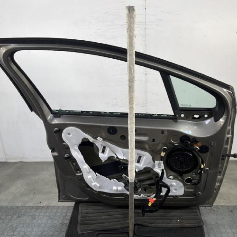 Porte avant gauche PEUGEOT 208 1 Photo n°7