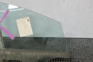 Vitre avant gauche FORD FIESTA 6