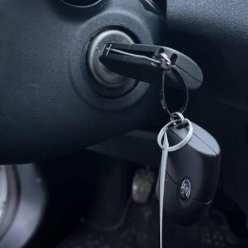 Vitre avant gauche FORD FIESTA 6 Photo n°15