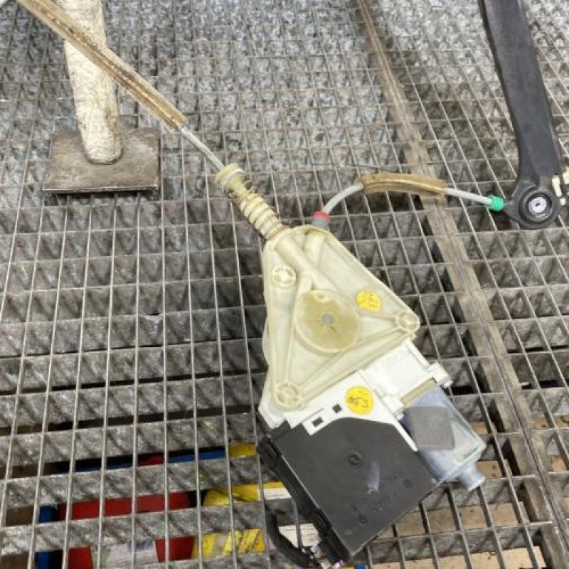Leve vitre electrique avant gauche AUDI A3 2 Photo n°3