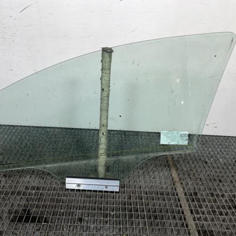Vitre avant droit OPEL CORSA E Photo n°4