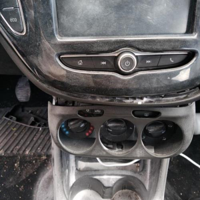 Vitre avant droit OPEL CORSA E Photo n°10