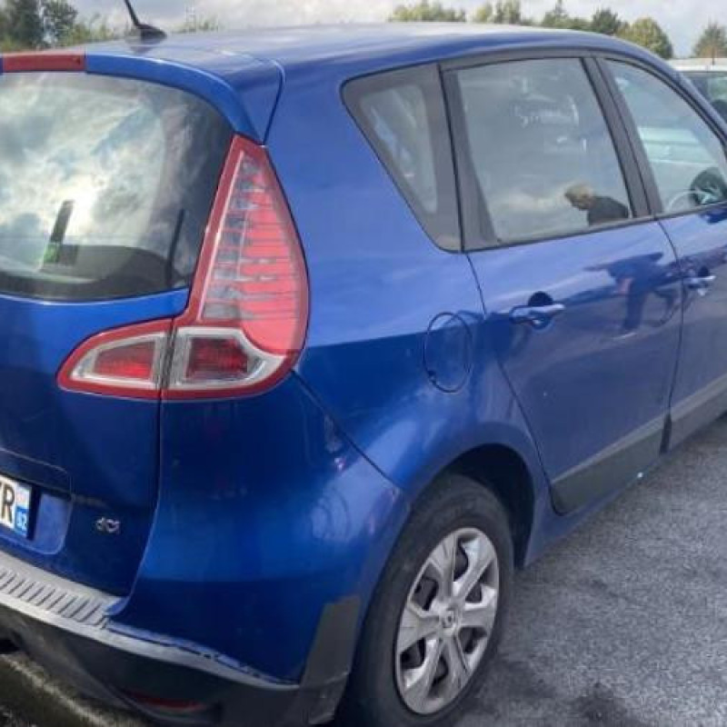 Feu arriere principal droit (feux) RENAULT SCENIC 3 Photo n°17