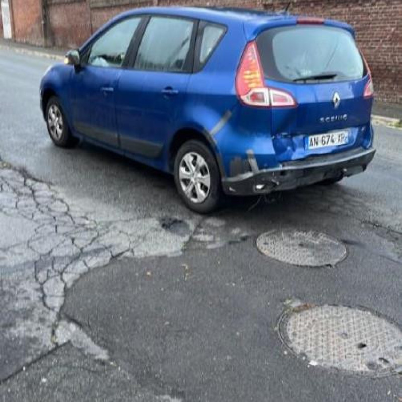 Feu arriere principal droit (feux) RENAULT SCENIC 3 Photo n°18