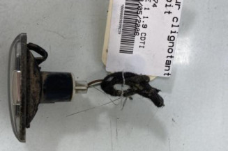 Repetiteur clignotant avant droit  (Feux) OPEL ZAFIRA B