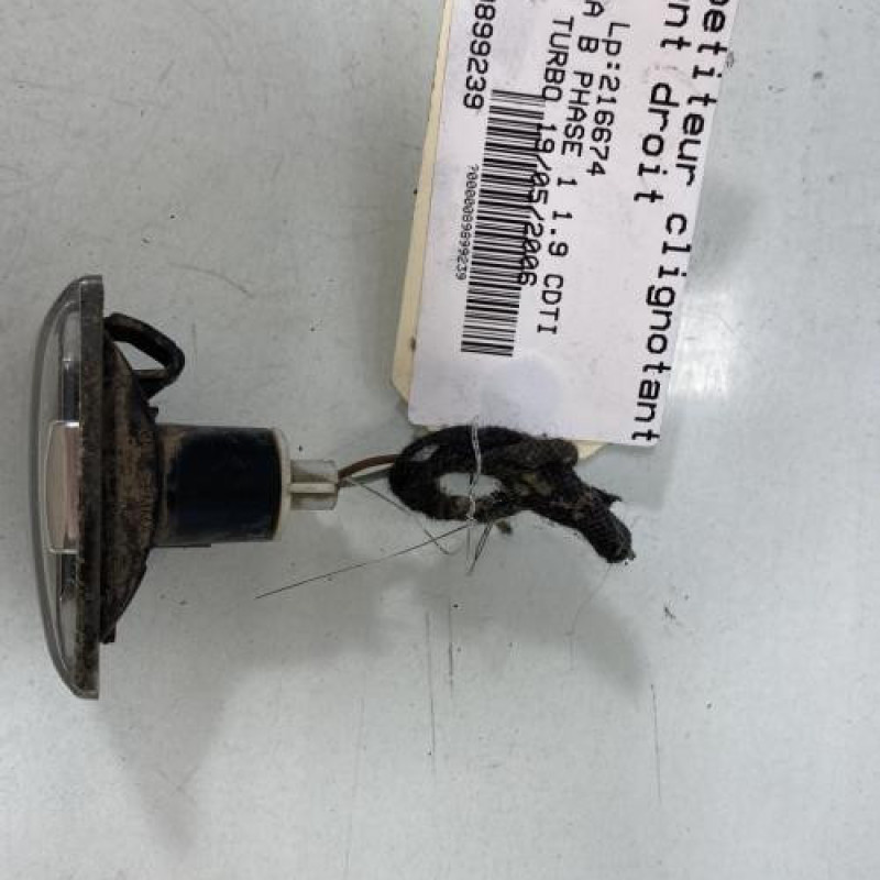 Repetiteur clignotant avant droit  (Feux) OPEL ZAFIRA B Photo n°2