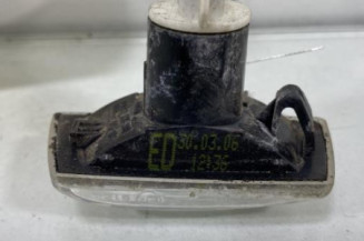Repetiteur clignotant avant gauche (Feux) OPEL ZAFIRA B