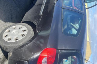 Vitre avant droit RENAULT CLIO 3