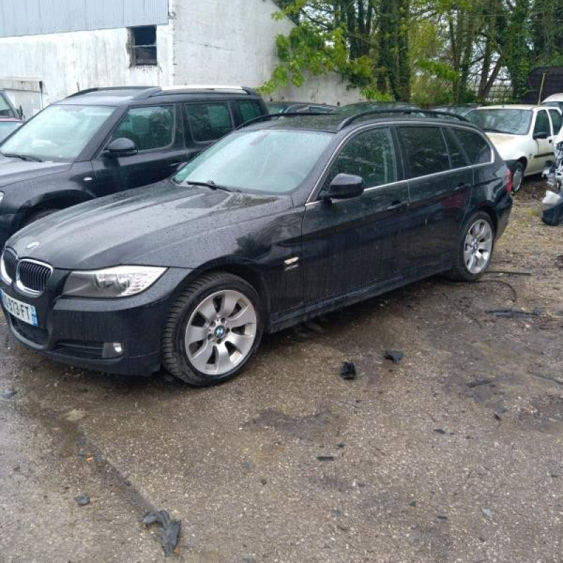 BMW SERIE 3 E91 TOURING PHASE 2 BREAK 330xd 3.0D - 24V L6 TURBO 4X4 Photo n°8
