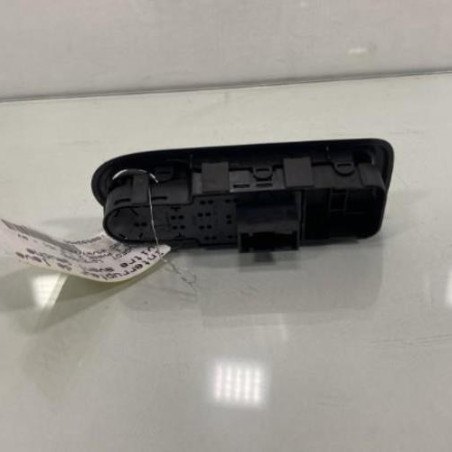 Interrupteur de leve vitre avant gauche PEUGEOT 308 1