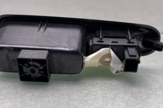 Interrupteur de leve vitre arriere droit PEUGEOT 3008 1