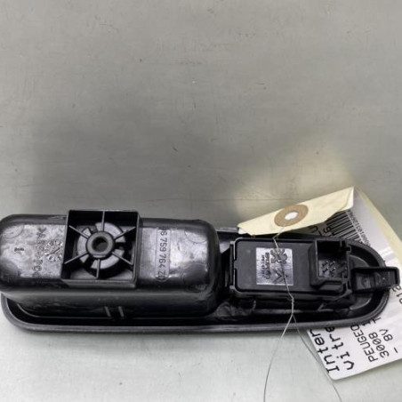 Interrupteur de leve vitre arriere gauche PEUGEOT 3008 1
