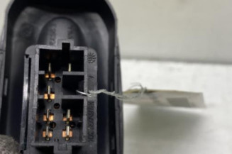 Interrupteur de leve vitre avant droit PEUGEOT 306