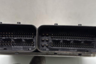 Calculateur moteur OPEL ZAFIRA TOURER C