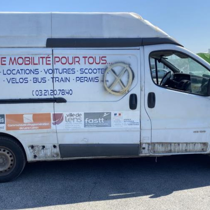 Porte avant droit RENAULT TRAFIC 2 Photo n°13