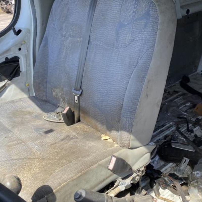 Porte avant droit RENAULT TRAFIC 2 Photo n°18