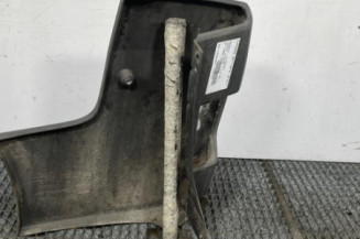 Crosse arriere droit RENAULT TRAFIC 2