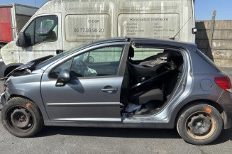 Pare choc arriere PEUGEOT 207