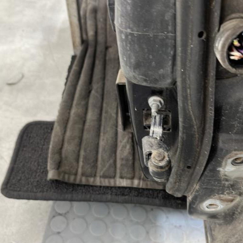 Porte avant gauche FORD FIESTA 6 Photo n°5