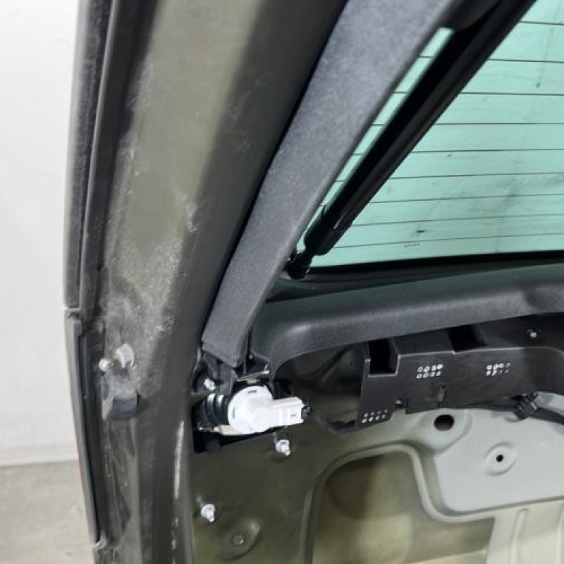 Malle/Hayon arriere CITROEN C4 PICASSO 1 Photo n°8