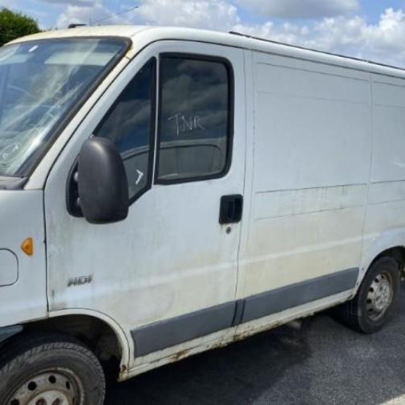 Calandre PEUGEOT BOXER 2 Photo n°16