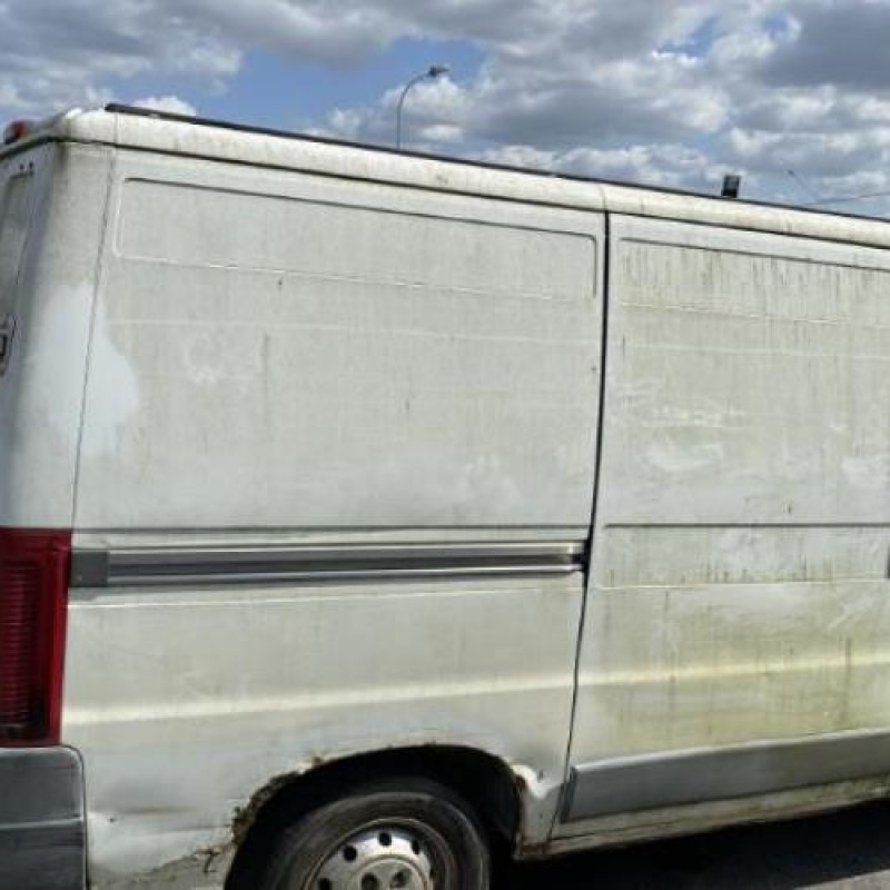 Calandre PEUGEOT BOXER 2 Photo n°18