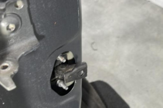 Porte avant droit PEUGEOT 208 1