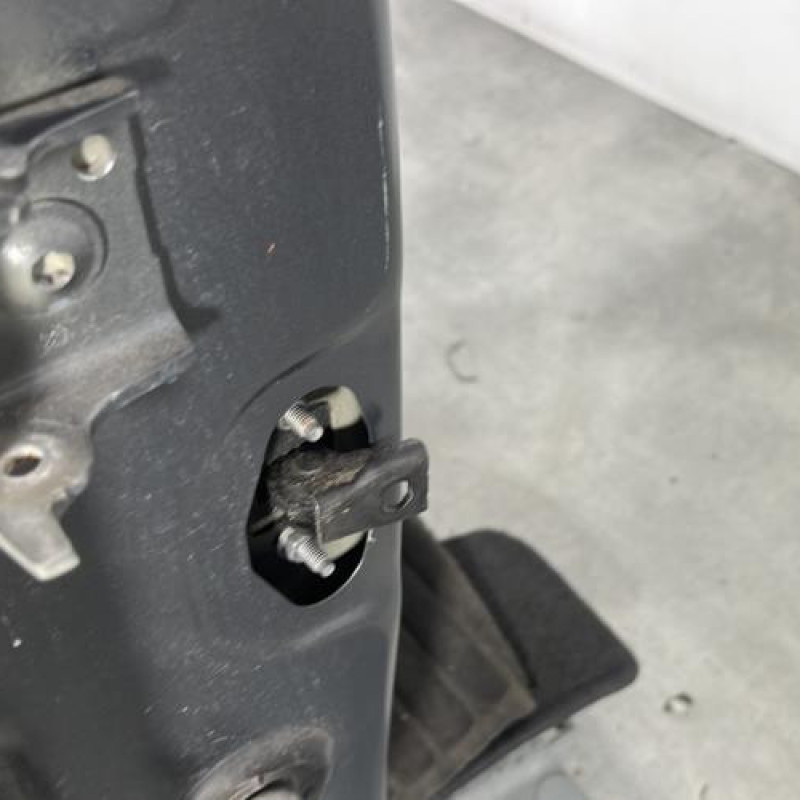 Porte avant droit PEUGEOT 208 1 Photo n°4
