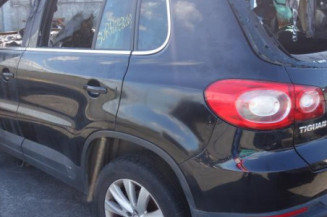 Verin de coffre VOLKSWAGEN TIGUAN 1