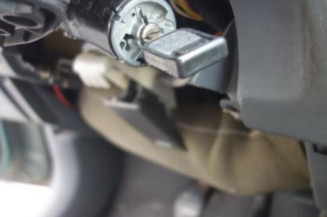 Verin de coffre RENAULT CLIO 1