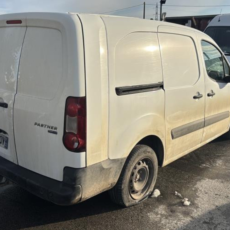 Renfort pare choc arriere (traverse) PEUGEOT PARTNER 2 Photo n°12