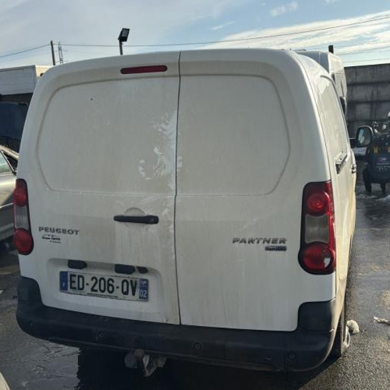Renfort pare choc arriere (traverse) PEUGEOT PARTNER 2 Photo n°14