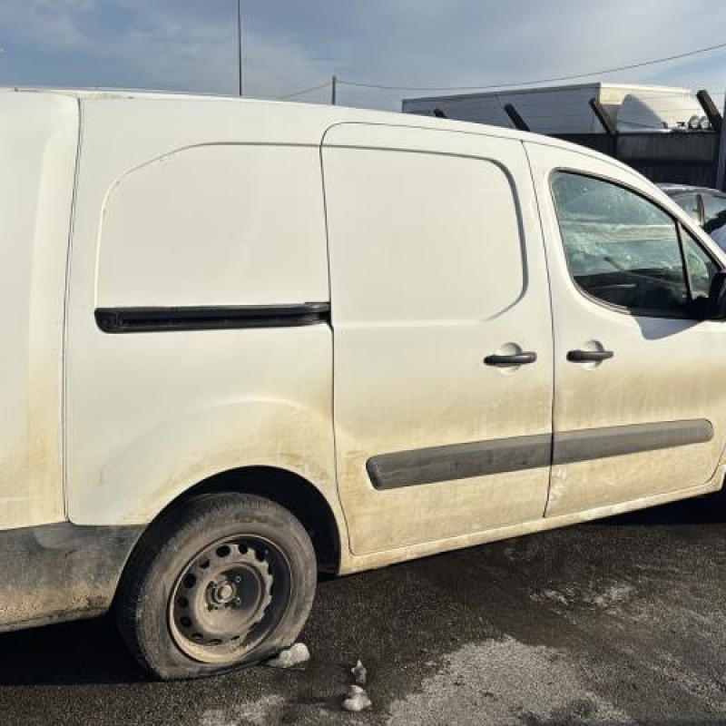 Renfort pare choc arriere (traverse) PEUGEOT PARTNER 2 Photo n°15