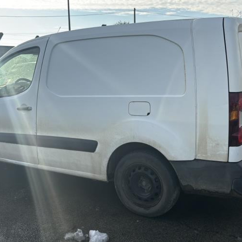 Renfort pare choc arriere (traverse) PEUGEOT PARTNER 2 Photo n°16
