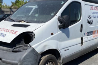 Vitre avant gauche RENAULT TRAFIC 2