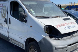 Vitre avant gauche RENAULT TRAFIC 2