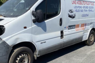 Vitre avant gauche RENAULT TRAFIC 2