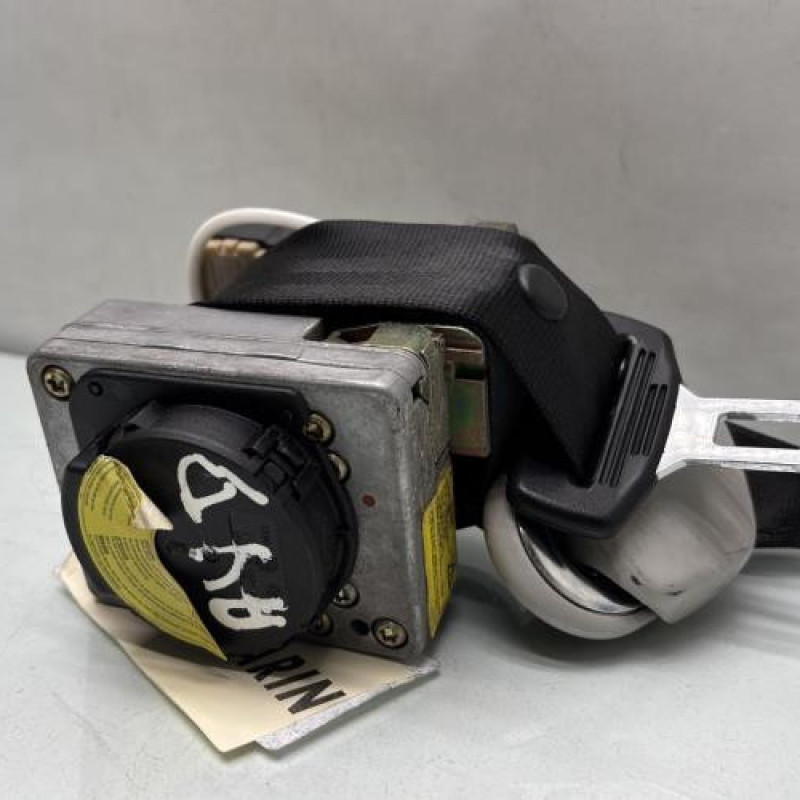 Pretensionneur de ceinture avant droit VOLKSWAGEN GOLF 4 Photo n°1