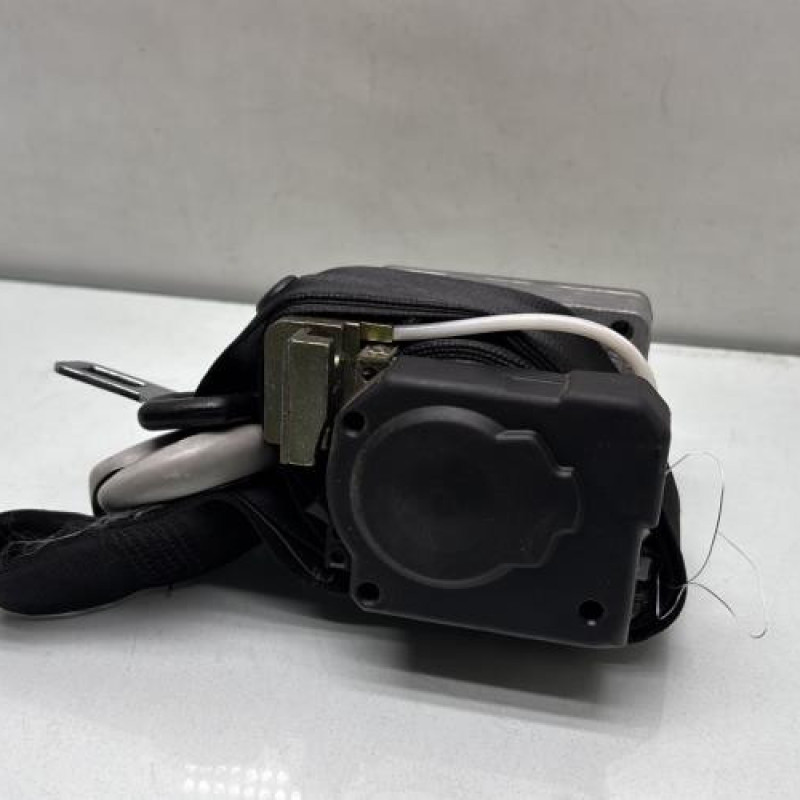 Pretensionneur de ceinture avant droit VOLKSWAGEN GOLF 4 Photo n°3