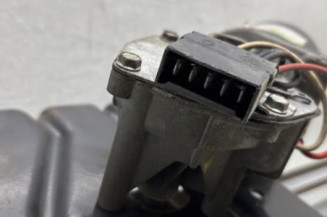 Moteur essuie glace avant RENAULT TRAFIC 1