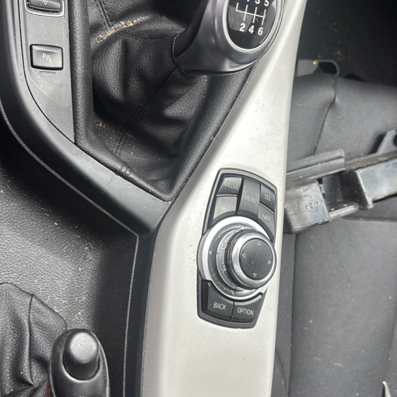 BMW SERIE 1 F20 PHASE 1 116d 1.6D - 16V TURBO Photo n°17