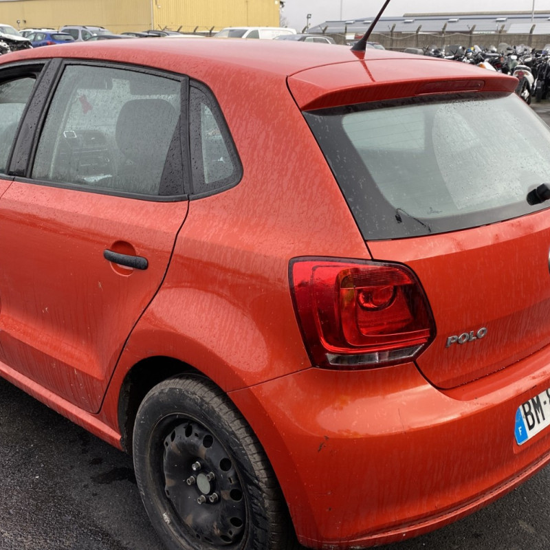 VOLKSWAGEN POLO 5 PHASE 1 1.2i - 12V Photo n°4