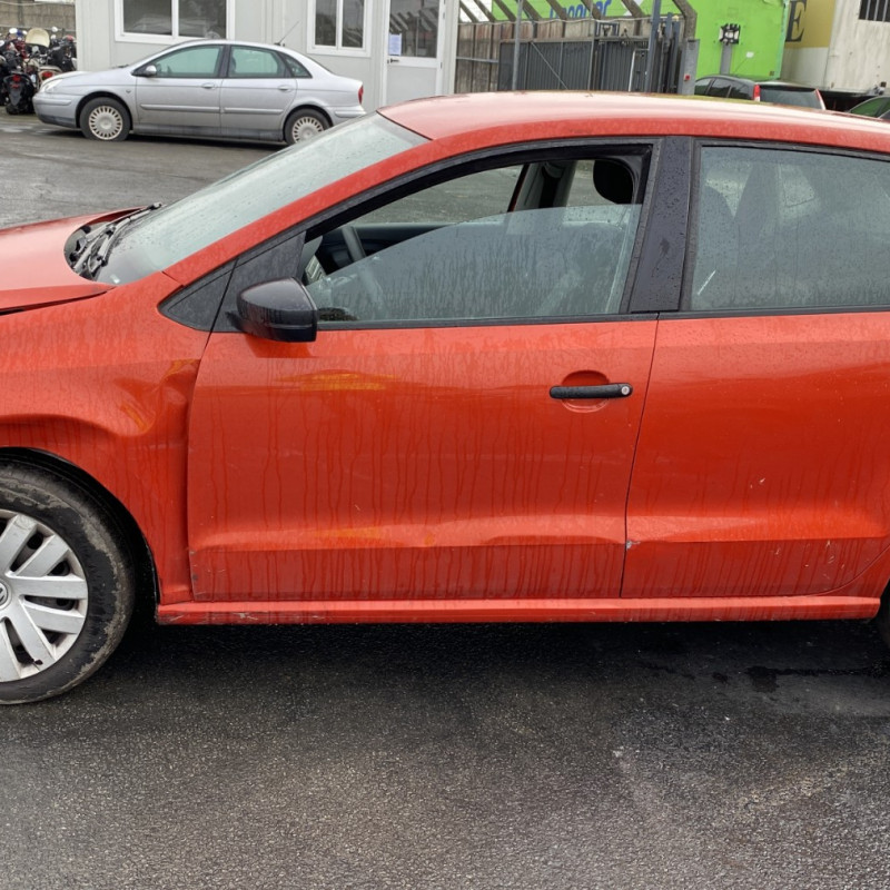 VOLKSWAGEN POLO 5 PHASE 1 1.2i - 12V Photo n°6